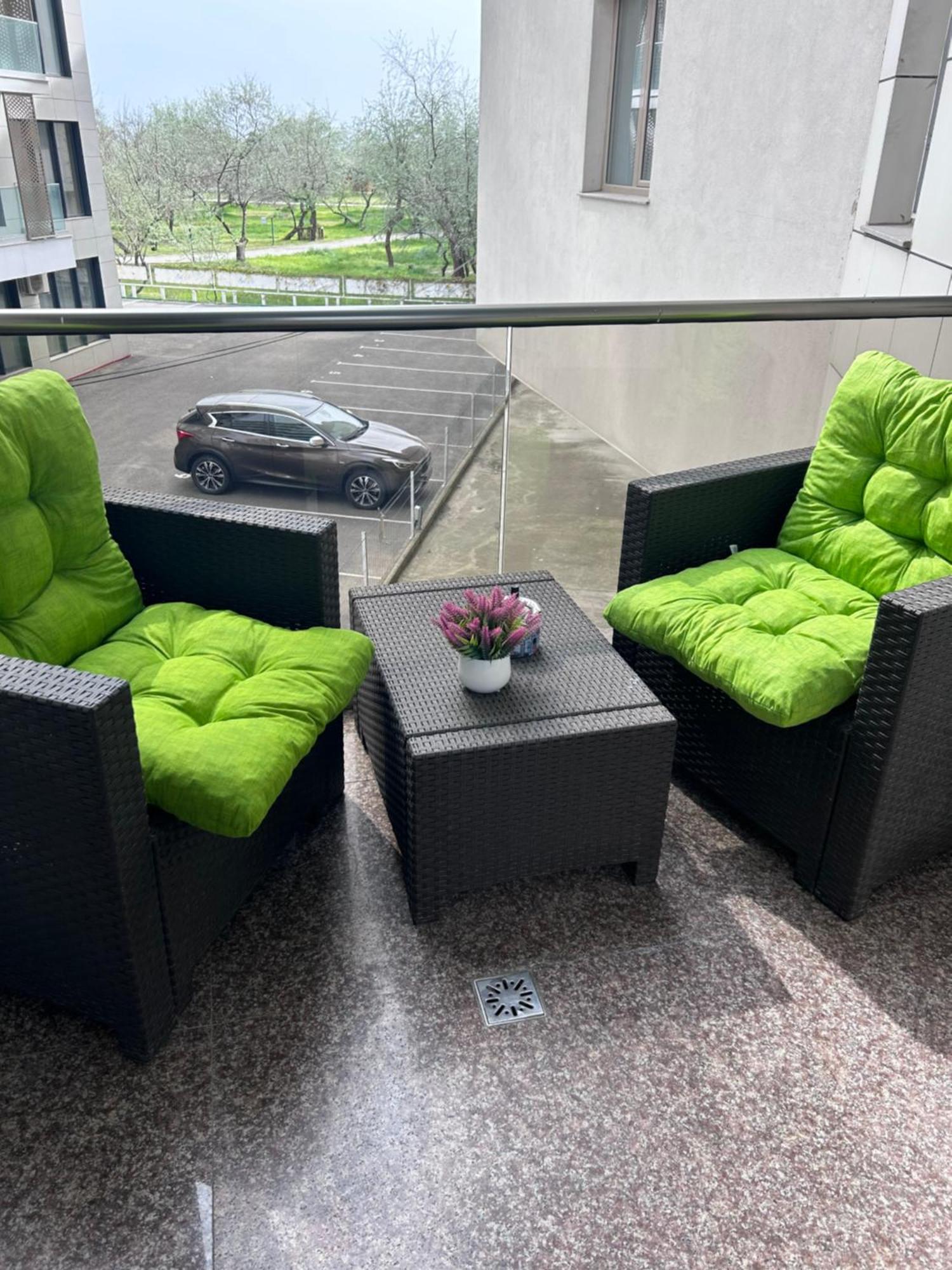 Twin Residence Five Mamaia Exterior photo